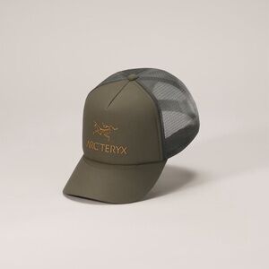 NWT ARC’TERYX logo BIRD WORD TRUCKER CURVED
HAT CAP